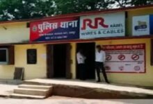 भांजे के सामने मामा के पेट में घुसाई कैंची, आरोपी फरार