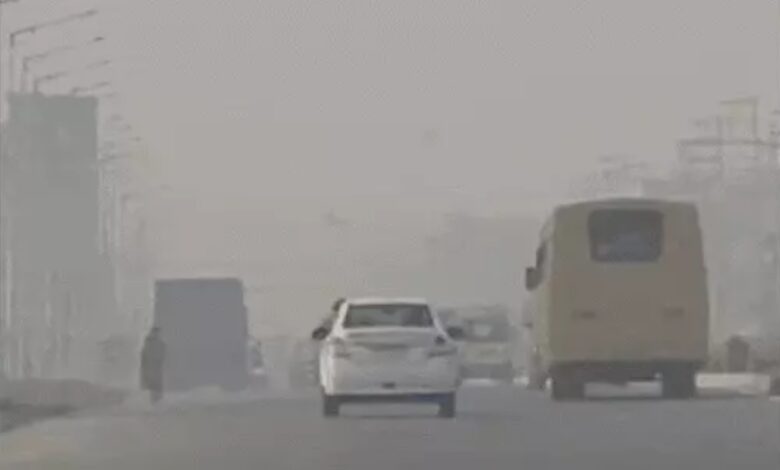 Cold wave in MP-Rajasthan, temperatures below 10°C in 17 cities; air toxic in Delhi-Haryana, AQI exceeds 400