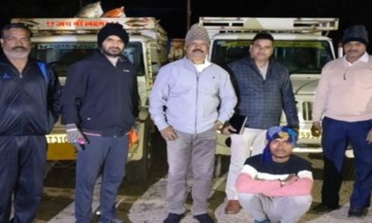 Police chased for 4 km and caught illegal paddy from UP