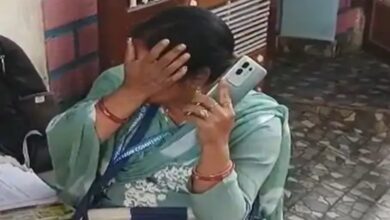 In Raipur, a woman BLO accused a BJP councilor of threatening her.