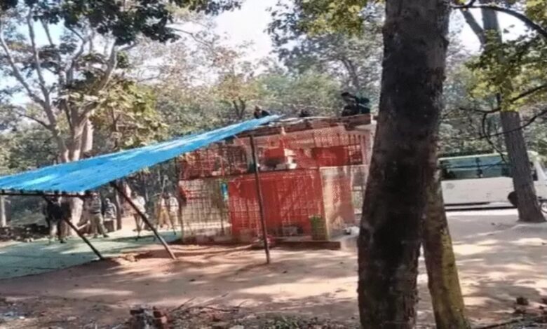 Temple shed demolished, citing encroachment; FIR filed against 16 forest workers; Hindu organizations allege; officer says they are spreading propaganda