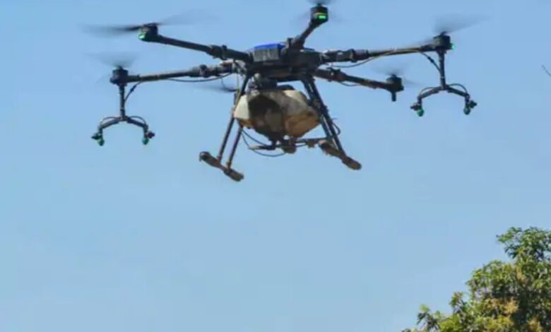 जम्मू-कश्मीर के सांबा में दिखा पाकिस्तानी ड्रोन, 3-4 मिनट तक मंडराने के बाद लौटा