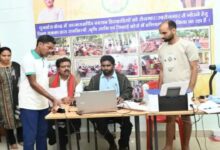 सरेंडर नक्सलियों के बनाए जा रहे राशन-आधार-आयुष्मान कार्ड