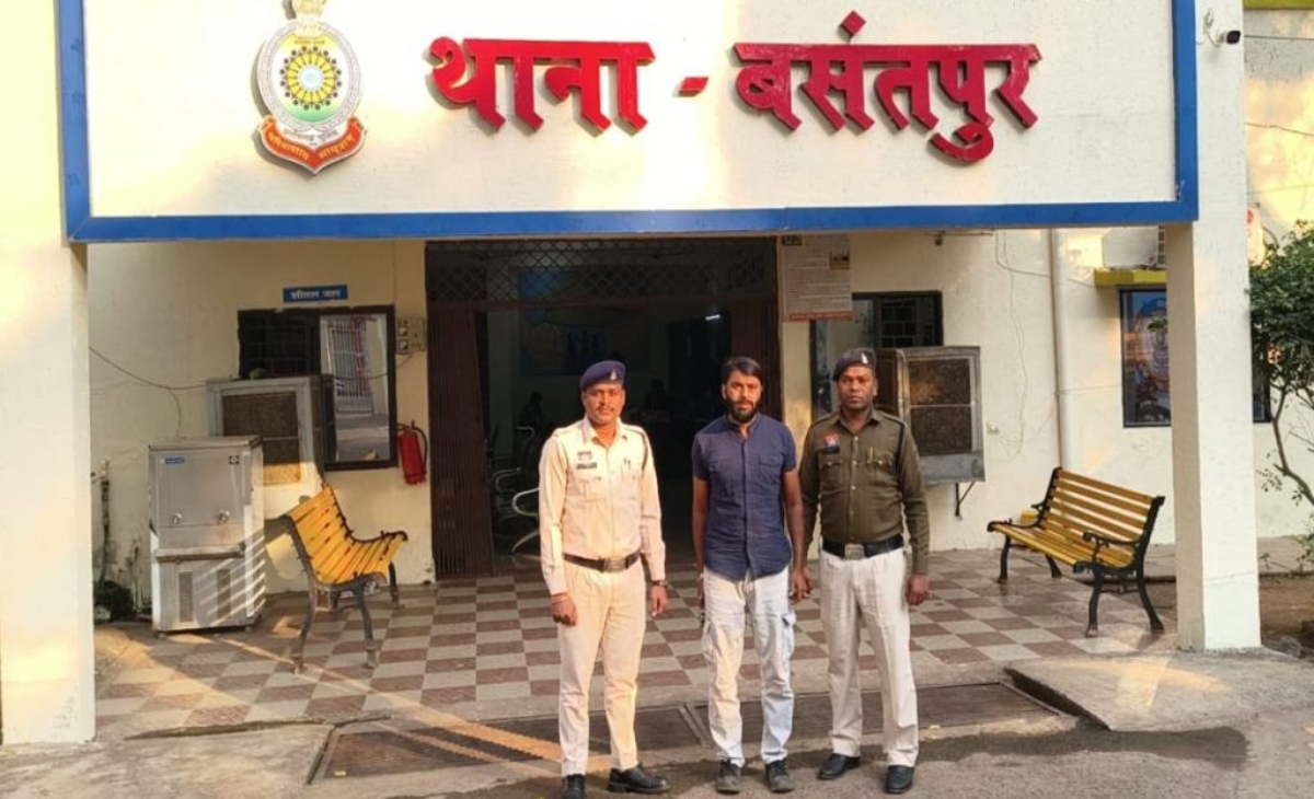 Fraud worth lakhs in the name of land: Deal was done by claiming someone else's land as his own, police caught the fraudster within 24 hours.