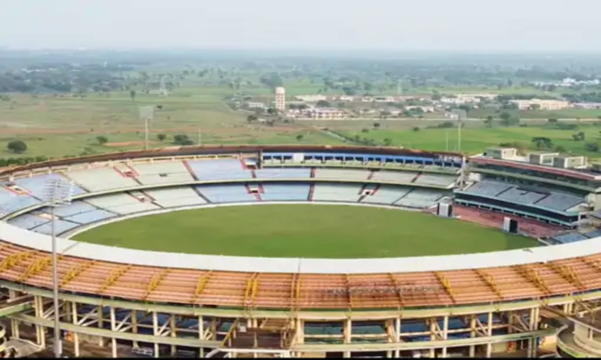 IND-SA दूसरा वनडे 3 दिसंबर को रायपुर में: टिकटों की भारी डिमांड, जल्द खुलेगी सेकंड फेज बुकिंग