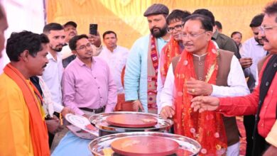 Craftsmen in Jashpur will receive new support: A glazing unit will be established for potters, and 100 electronic wheels will be distributed.