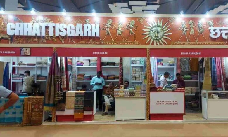 Chhattisgarh Pavilion receives “Special Appreciation Medal” at IITF 2025