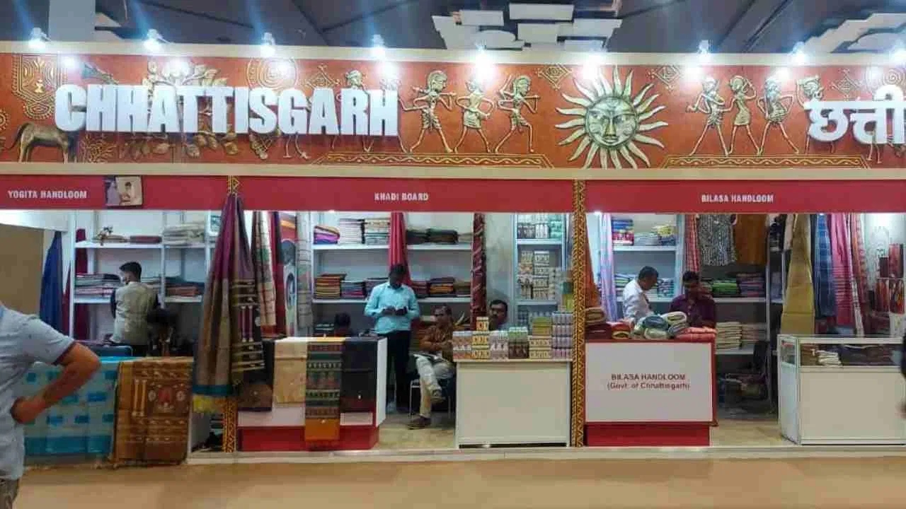 Chhattisgarh Pavilion receives “Special Appreciation Medal” at IITF 2025