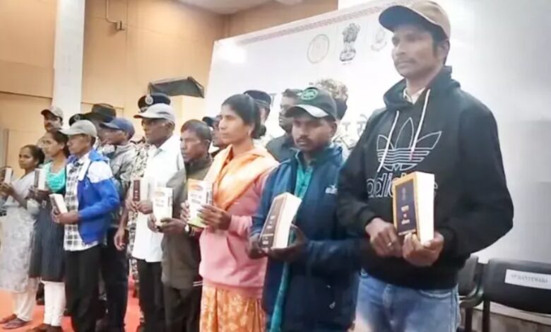 Shyam Dada and 10 other Naxalites surrender: only 120 Naxalites remain in Bastar