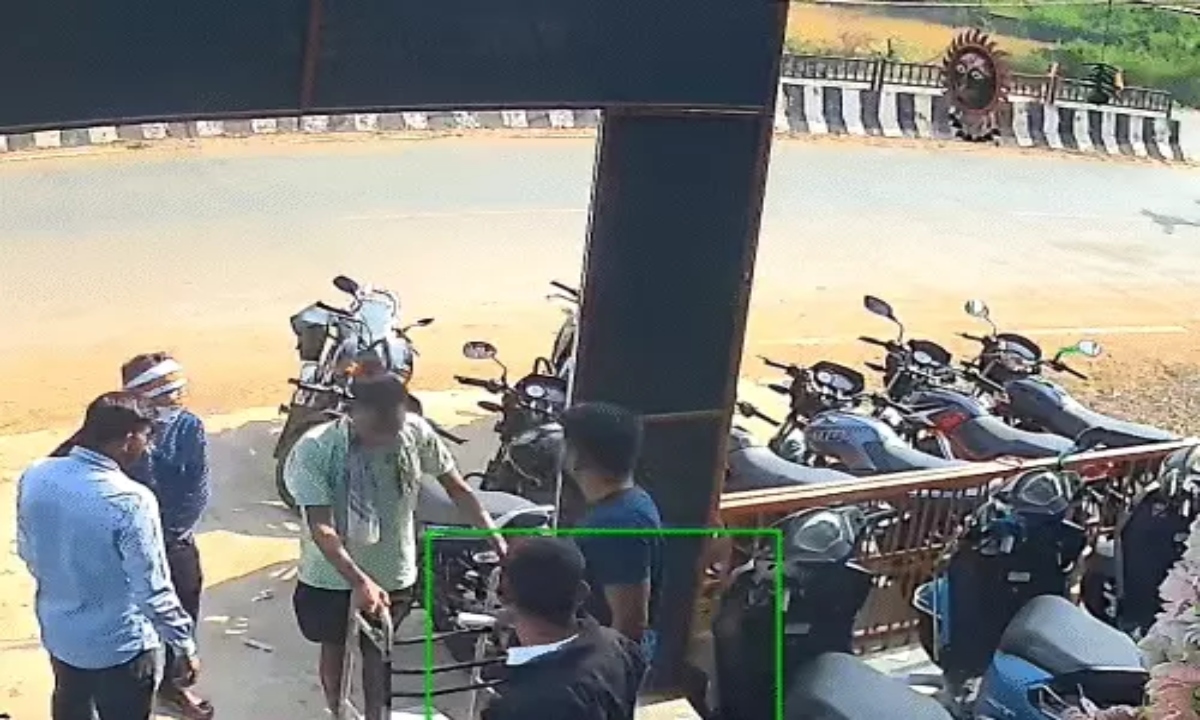 A speeding Fortuner snatches the life of an innocent: Tragic accident in Amaleshwar, one child dead, another on ventilator