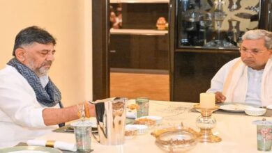 Siddaramaiah and Shivakumar have breakfast together for the second time in four days.