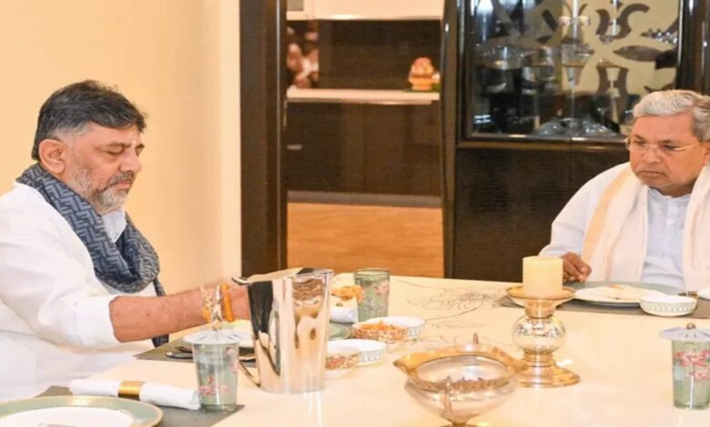 Siddaramaiah and Shivakumar have breakfast together for the second time in four days.