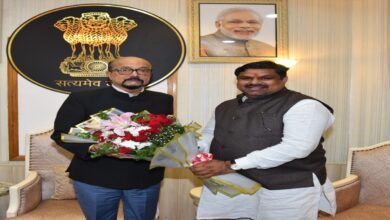 School Education Minister Gajendra Yadav calls on Governor Ramen Deka
