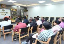 छत पर मोबाइल टावर और होर्डिंग पर अब लगेगा टैक्स: महापौर के निर्देश, बड़ी वसूली कार्रवाई होगी तेज