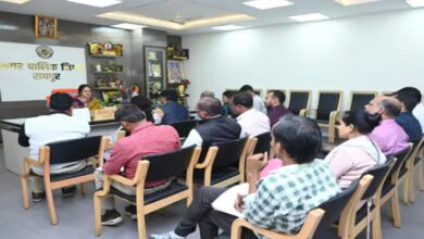 छत पर मोबाइल टावर और होर्डिंग पर अब लगेगा टैक्स: महापौर के निर्देश, बड़ी वसूली कार्रवाई होगी तेज