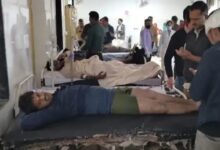 Speeding bus overturns, 1 dead and 16 injured.