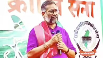 Jewellery shop robbed at gunpoint, CCTV video goes viral - both accused arrested