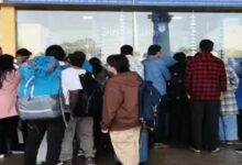 रायपुर एयरपोर्ट पर यात्रियों का हंगामा: इंडिगो फ्लाइट्स देर से, कई कैंसिल स्टेटस अपडेट नहीं