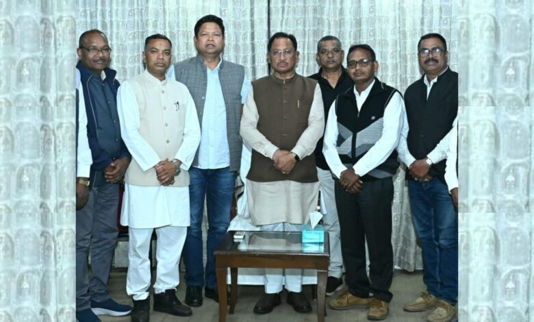 CM Sai met with a delegation from the Halba-Halbi community and was invited to the martyrdom day commemoration of Shaheed Gend Singh.