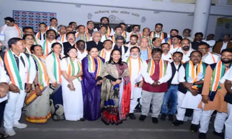 Meeting of newly appointed district presidents of Congress: Emphasis on keeping the organization active