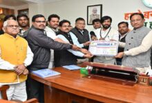 A delegation of the Satnami Vikas Parishad paid a courtesy call on CM Sai.