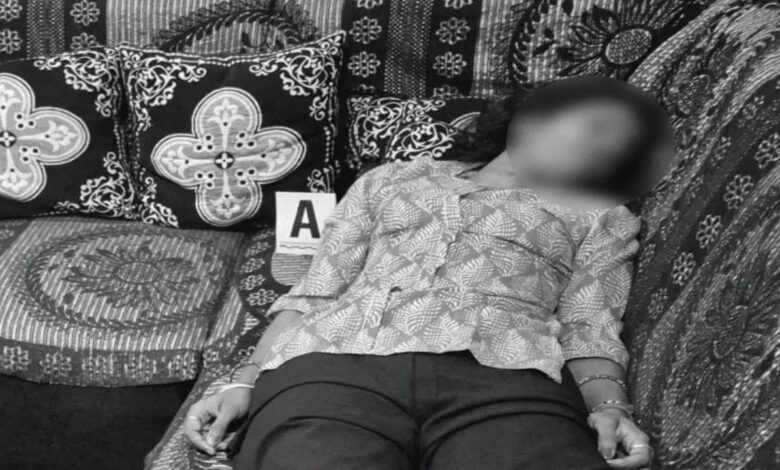 A youth from Bihar killed his wife and then committed suicide in Raipur.