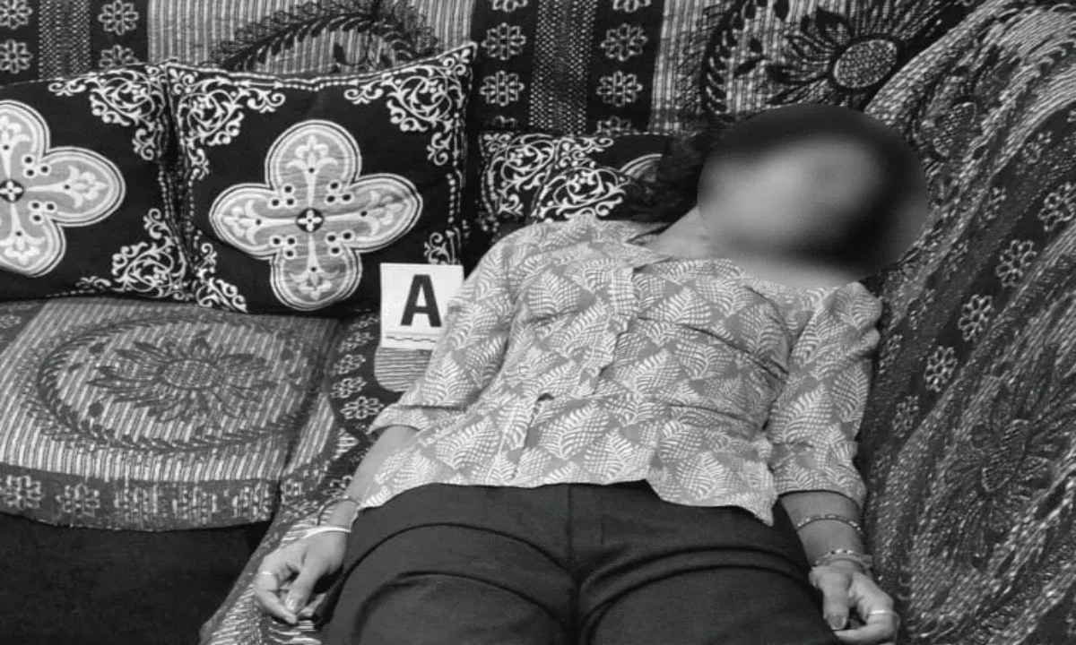 A youth from Bihar killed his wife and then committed suicide in Raipur.