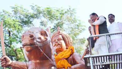 CM Sai paid homage to martyr Veer Narayan Singh at Jaistambh Chowk