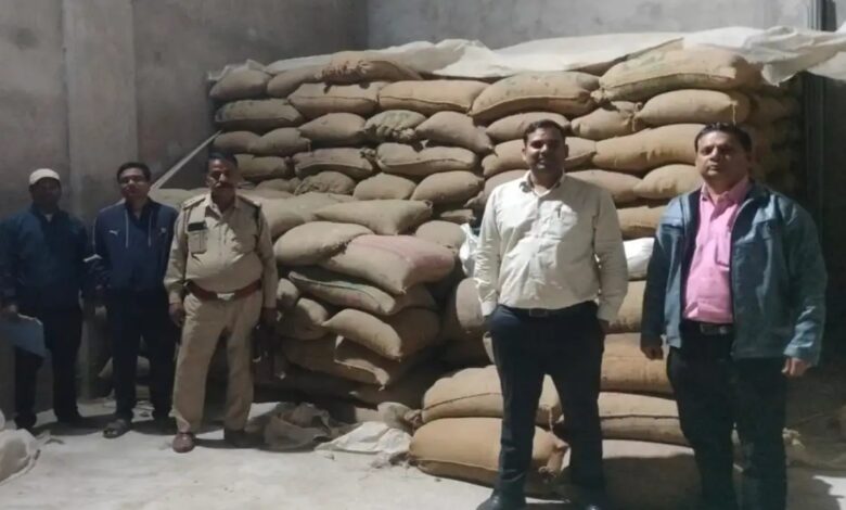 The administration is cracking down on the illegal transportation and storage of paddy; 85 cases have been registered.