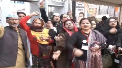 "Modi, your grave will be dug" slogan raised at Congress rally: BJP says Congress is following in the footsteps of the Mughals, will soon be buried; Rahul Gandhi is acting like Aurangzeb.