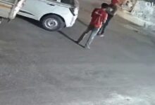 दुकान के पूर्व-स्टाफ ने व्यापारी की कार में लगाई आग, पुरानी रंजिश में वारदात