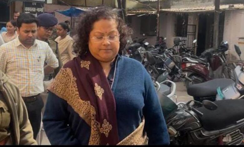 A case of tax evasion worth 348 crore rupees will be filed against Soumya Chaurasia.