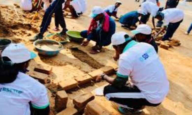Guns laid down, tools picked up: 35 surrendered Naxalites become masons in Sukma.