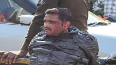 DSP attacked with a knife in Dantewada: Face slashed, serious injuries to head and neck; incident stemmed from an old rivalry, accused arrested in Durg.