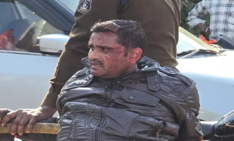 DSP attacked with a knife in Dantewada: Face slashed, serious injuries to head and neck; incident stemmed from an old rivalry, accused arrested in Durg.