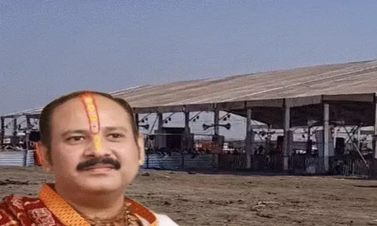 Controversy erupts over payment issues at Pandit Pradeep Mishra's religious discourse