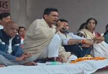 MLA Devendra Yadav's two-day hunger strike in Bhilai against the privatization of BSP and the retention scheme.