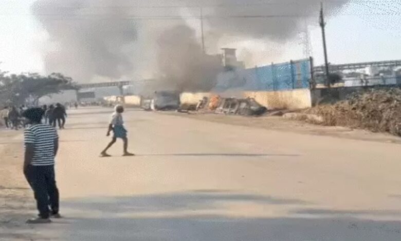 Violent clashes in Raigarh: Villagers turn violent in protest against JPL coal mine.