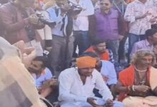 Bajrang Dal stages road blockade in protest against vandalism at Raipur Magneto Mall.