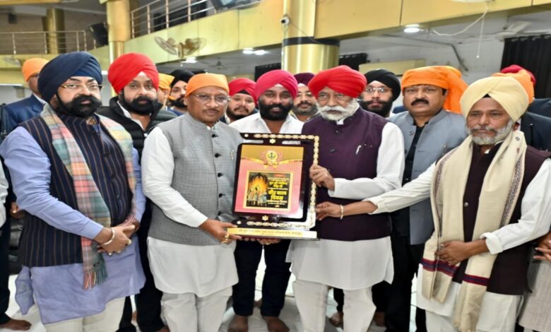 It is essential to spread awareness about the sacrifice of the Sahibzadas to every single person.