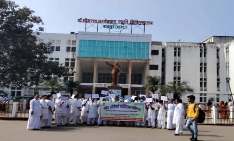 Healthcare services across the state may be affected as nursing staff plan a protest starting tomorrow over 11 demands.
