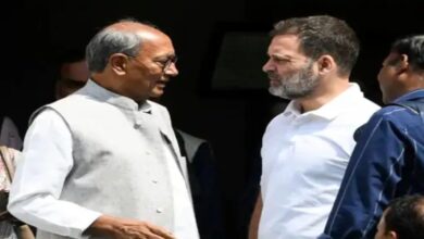 Rahul Gandhi taunts Digvijay Singh over his praise of the RSS: He said, "You behaved wrongly yesterday."