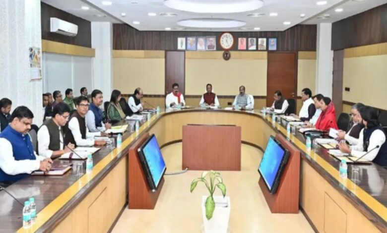 The last cabinet meeting of the year will be held tomorrow, and several major decisions are expected to be approved.