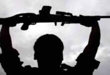 तेलंगाना DG के सामने नक्सलियों का ऐतिहासिक आत्मसमर्पण, टॉप लीडर रवि और RCRC कमांडर प्रशांत भी शामिल