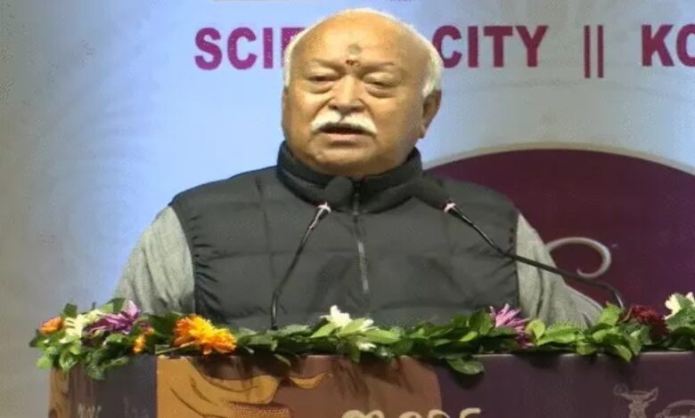 Bhagwat said - Live-in relationships are irresponsible, three children is the ideal number.