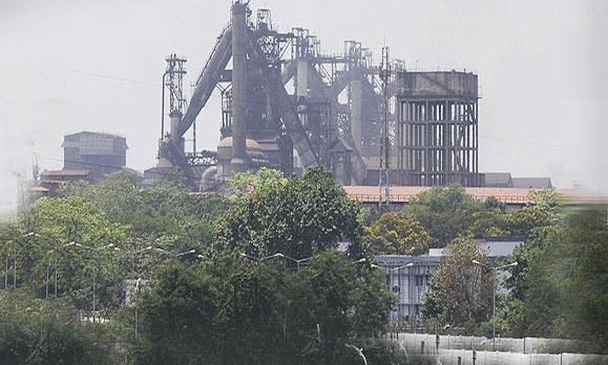 Important projects in Chhattisgarh, such as the Bhilai Steel Plant modernization and the Lara Super Thermal Power Project, have gained new momentum.