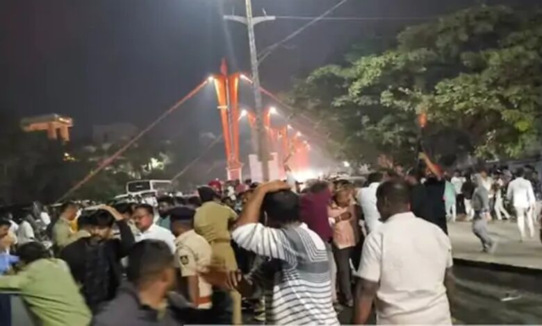 One person died in clashes between Congress and KRPP supporters.