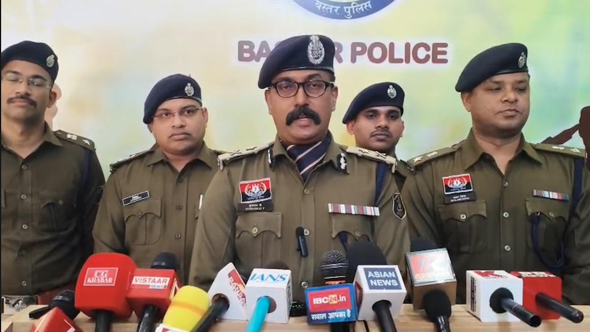 2025 Review: Security forces gain decisive advantage in Bastar, 256 Maoists killed in 100 encounters, 1573 surrender and abandon violence.