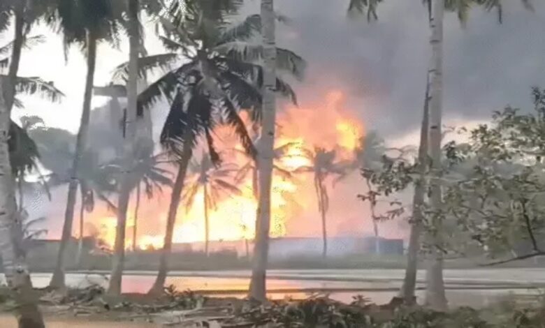 A gas leak at an oil well in Andhra Pradesh triggers a fire; 600 people evacuated, 3 villages emptied.