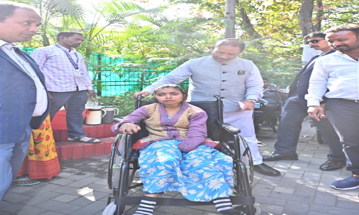 Following CM Sai's instructions, financial assistance of ₹5 lakh was immediately sanctioned for the paralyzed woman.